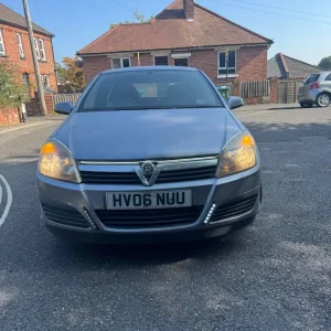 Vauxhall Astra Hatchback 2006 Manual 5-door