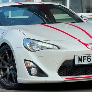 2015 Toyota GT86 2.0L Manual Coupe - Image 2