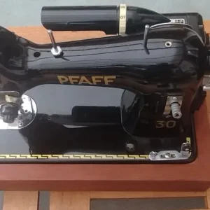 PFAFF 30 SEWING MACHINE - Image 3