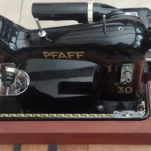 PFAFF 30 SEWING MACHINE - Image 7