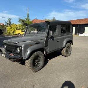 1985 Land Rover Defender 90 NA Diesel Manual - Image 2
