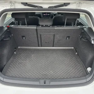 Volkswagen Golf 2018 2.0 TDI Manual 5-door - Image 6