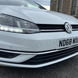 Volkswagen Golf 2018 2.0 TDI Manual 5-door - Image 7