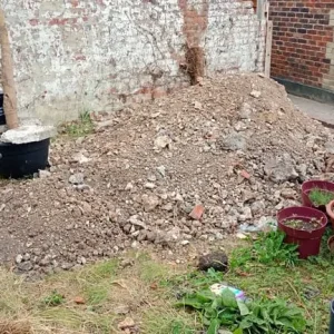 Gravel and dirt from Kenley - Image 2