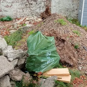 Gravel and dirt from Kenley