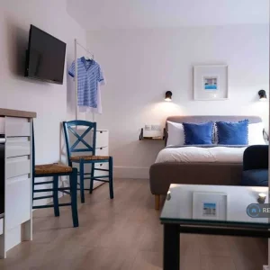 Studio flat in Albert Terrace, Somerton, Babergh - Image 7
