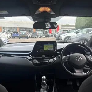 2021 Toyota C-HR 1.8 Hybrid 5-door SUV - Image 5