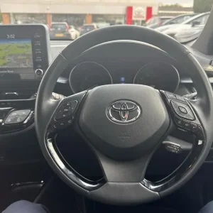 2021 Toyota C-HR 1.8 Hybrid 5-door SUV - Image 6
