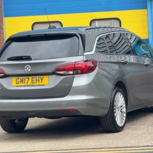 2017 Vauxhall Astra 1.4i Turbo Elite Sports Tourer Auto - Image 6