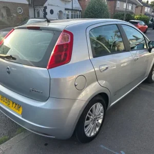 Fiat Grande Punto Hatchback 2006 Manual 5-door - Image 4