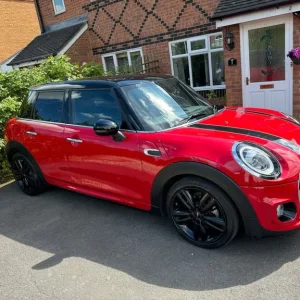 2018 Mini Cooper Automatic - Image 2