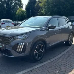 2023 Peugeot 2008 1.2 PureTech Allure SUV 5-door manual - Image 7
