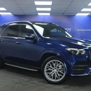 2019 Mercedes-Benz GLE 300d AMG Line SUV - Image 2