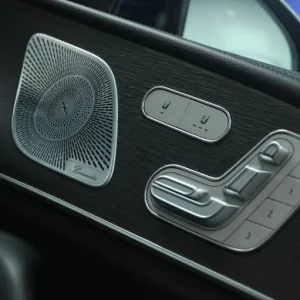 2019 Mercedes-Benz GLE 300d AMG Line SUV - Image 8