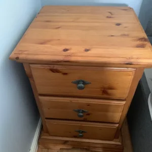 2 x bedside tables