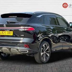 2025 MG HS 1.5 T-GDI Trophy SUV 5-door Petrol DCT - Image 3