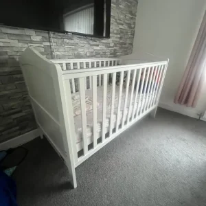 Nested baby cot - Image 2