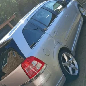Vauxhall Zafira 1.9 MPI, 2010, 5-door MPV - Image 8