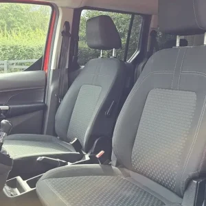 Ford Tourneo Connect EcoBlue Zetec MPV Diesel Manual - Image 3