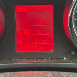 2013 Vauxhall Insignia hatchback - Image 4