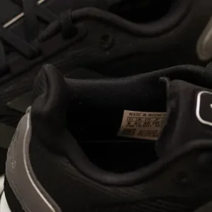 Adidas WMNS Supernova Core Black Grey Six Silver Metallic UK6½/Eur40 - Image 7