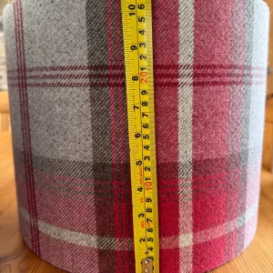 4 Red Balmoral tartan lampshades and 4 cushion covers - Image 4