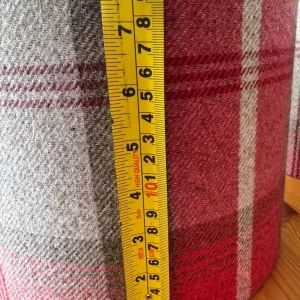 4 Red Balmoral tartan lampshades and 4 cushion covers - Image 7