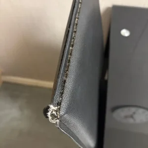 Black Glass table with 2 chairs - Image 4