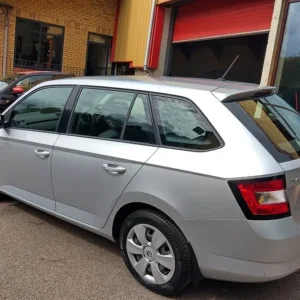 2022 Skoda Karoq 1.4 TDI 75 S 5dr Estate Diesel Manual - Image 5