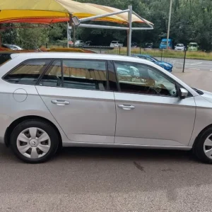 2022 Skoda Karoq 1.4 TDI 75 S 5dr Estate Diesel Manual - Image 8