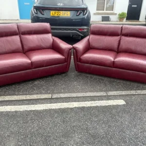 3 and 2 seater sofa in thick leather - Image 4