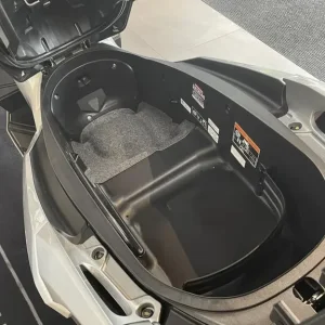 2023 Honda ADV350 Silver with Genuine Top Case - Image 8