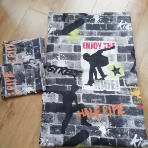 Skateboard Tricks Single Duvet Set and Lined Curtains