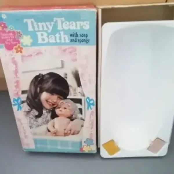 Vintage Tiny Tears Palitoy Original Bath, Soap, Sponge and Box