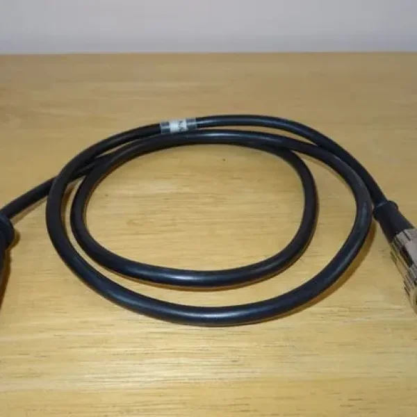 Naim 4 pin DIN to XLR 1m white band