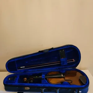 Stentor 1/2 Violin with Gig Bag and Wooden Bow