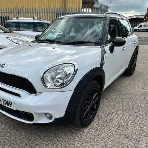 2014 Mini Countryman 2.0 Diesel 5-door - Image 8