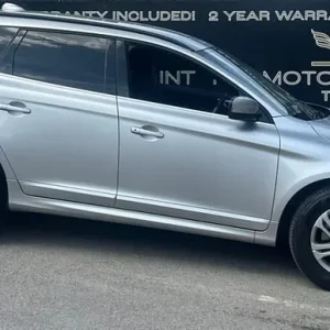 2017 Volvo XC60 D4 Estate with Leather Seats and Navigation - Image 3