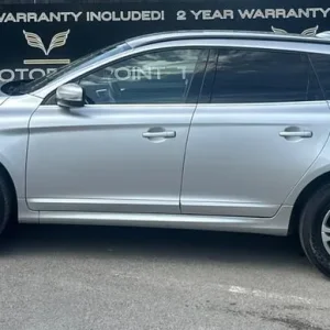 2017 Volvo XC60 D4 Estate with Leather Seats and Navigation - Image 4