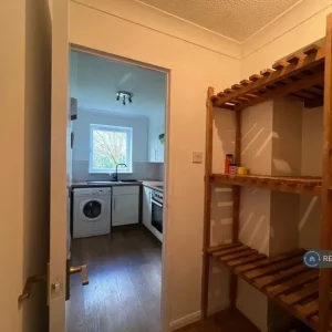 1 bedroom flat in Hamilton Court, Seaton, East Devon - Image 2