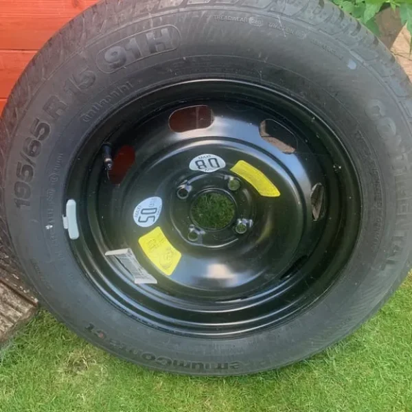 Continental 195/65 R15 91H Tyre and Wheel