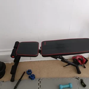 Weight lifting bench - adjustable