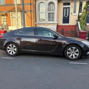 2011 Vauxhall Insignia hatchback - Image 4