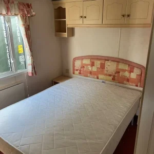 37 Static mobile winterised double glazed lounge kitchen - Image 3