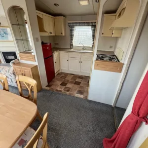 37 Static mobile winterised double glazed lounge kitchen - Image 5