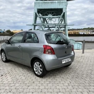 2007 Toyota Yaris 1.3 VVT-i Zinc 3dr MMT Hatchback Petrol Automatic - Image 8