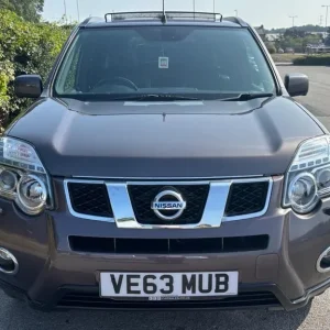 2014 Nissan X-Trail 2.0 dCi Tekna Auto 4WD Estate - Image 2