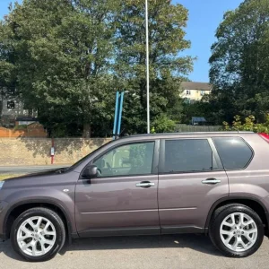2014 Nissan X-Trail 2.0 dCi Tekna Auto 4WD Estate - Image 5