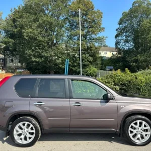 2014 Nissan X-Trail 2.0 dCi Tekna Auto 4WD Estate - Image 7