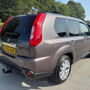 2014 Nissan X-Trail 2.0 dCi Tekna Auto 4WD Estate - Image 8